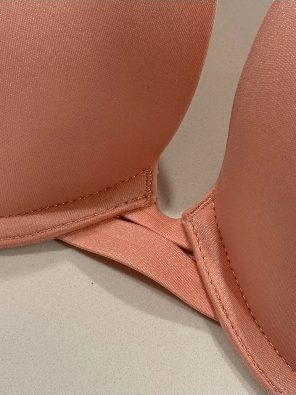 Victoria’s Secret Very Sexy Push Up Bra 38B Pink Rhinestone Logo Straps Bling